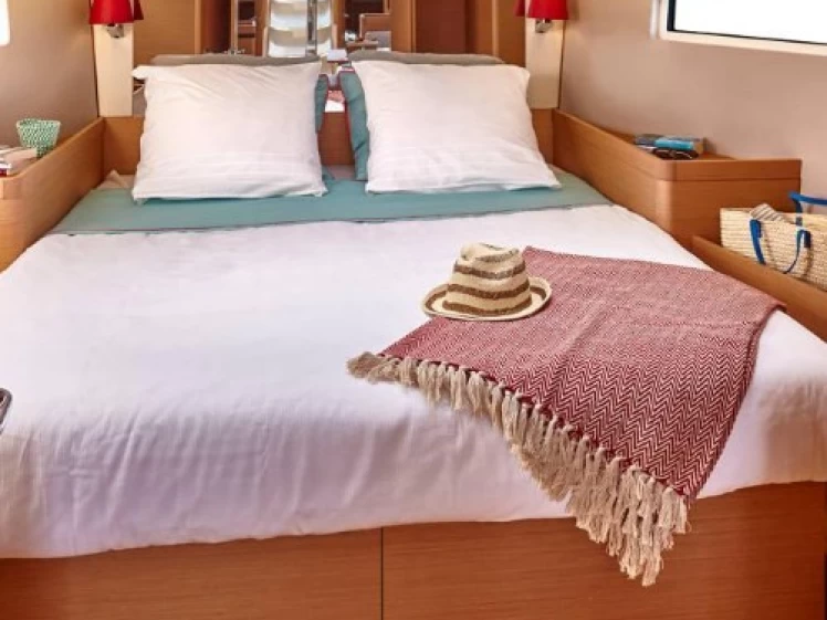 Alquiler Velero Jeanneau con o sin  título de navegación