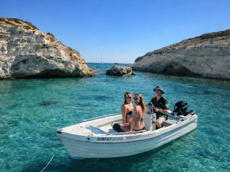 Alquiler de Assos FunBoat Mango en Provatás