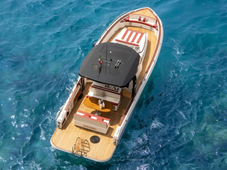 Alquiler de barcos Positano barato de 38 Ft