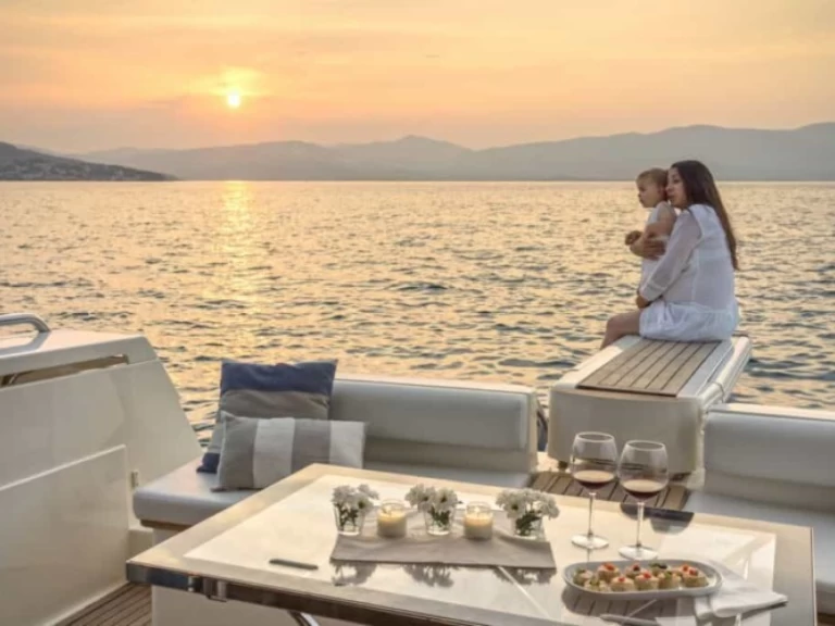 Alquiler Lancha en Toúrlos - Ferretti 53 FlyBridge 