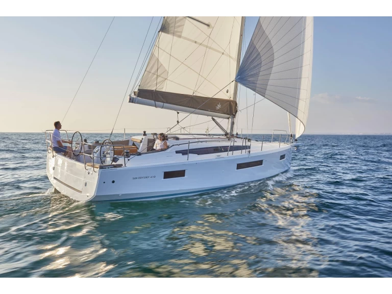 Alquiler de Jeanneau Sun Odyssey 410 en Lefkáda