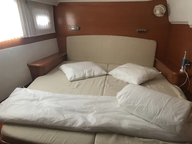 Alquiler Catamarán Lagoon con o sin  título de navegación