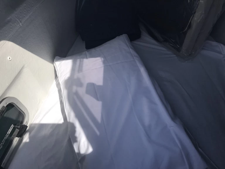 Alquiler de embarcaciones Lagoon Lagoon 40 enSan Teodoro en Samboat