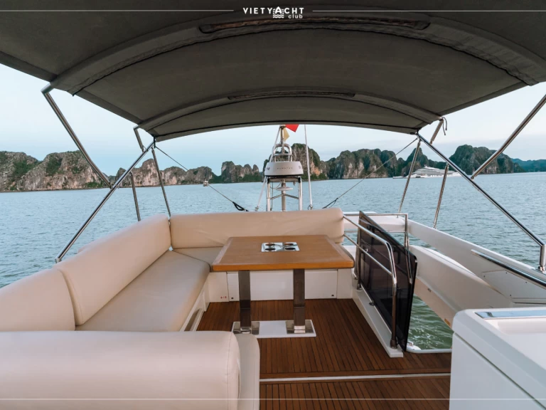 Alquiler de embarcaciones Prestige Prestige 520 Fly enHạ Long en Samboat