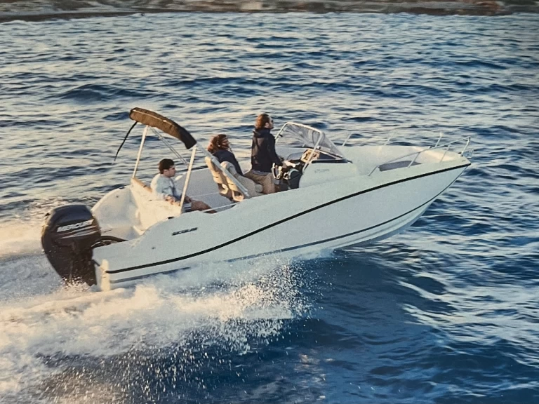 Alquiler Lancha en Arzon - Quicksilver Activ 675 Open