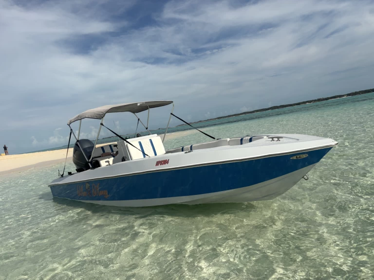 Alquiler de barcos Nassau barato de Paramount 21