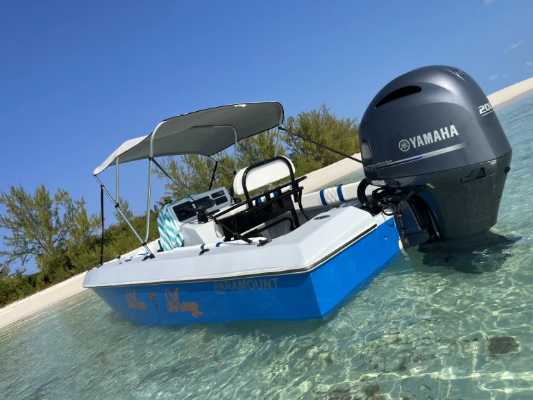 Alquiler Lancha Custom Made con o sin  título de navegación