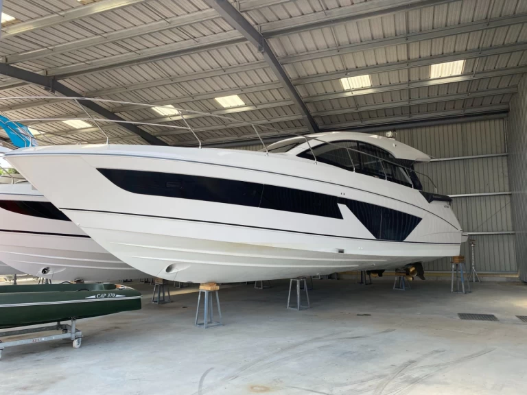 Alquiler de Bénéteau Gran Turismo 45 en Ajaccio