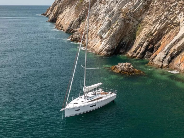 Alquiler de barcos Ajaccio barato de OCEANIS 37.1 OCEANIS 37.1