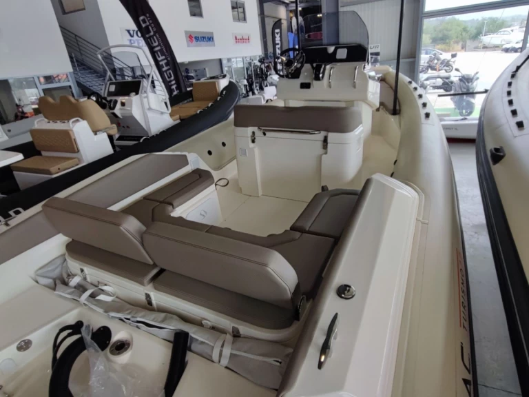 Lomac Lomac 700  de alquiler a Ajaccio