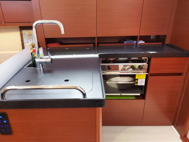 Alquiler Velero en Lávrio - Hanse Hanse 418