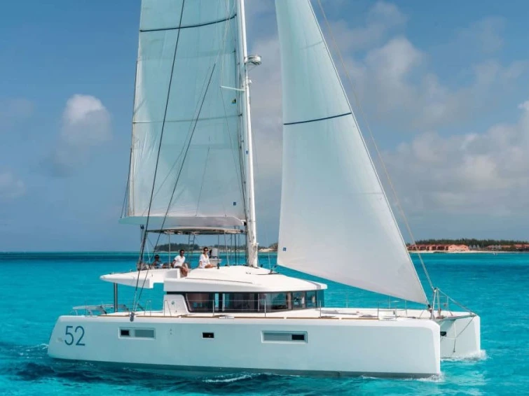 Catamarán para alquilar Saint-Tropez al mejor precio