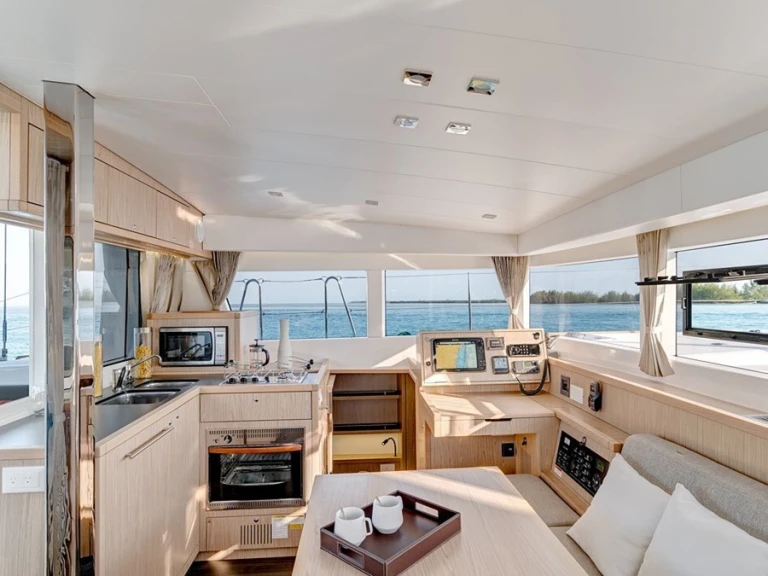 Lagoon Lagoon 39 de alquiler a Port Vauban