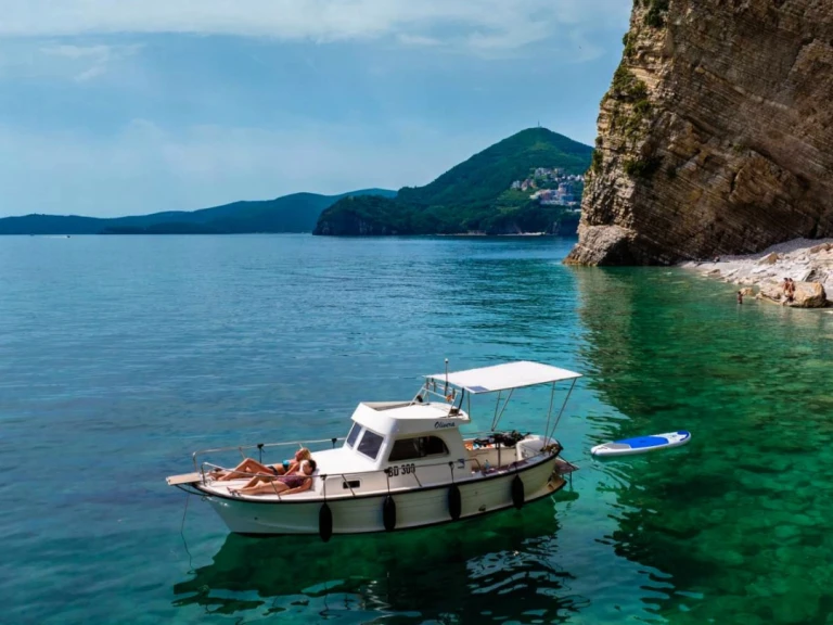 Alquiler Budvanski Zaliv - Navar 710 en SamBoat