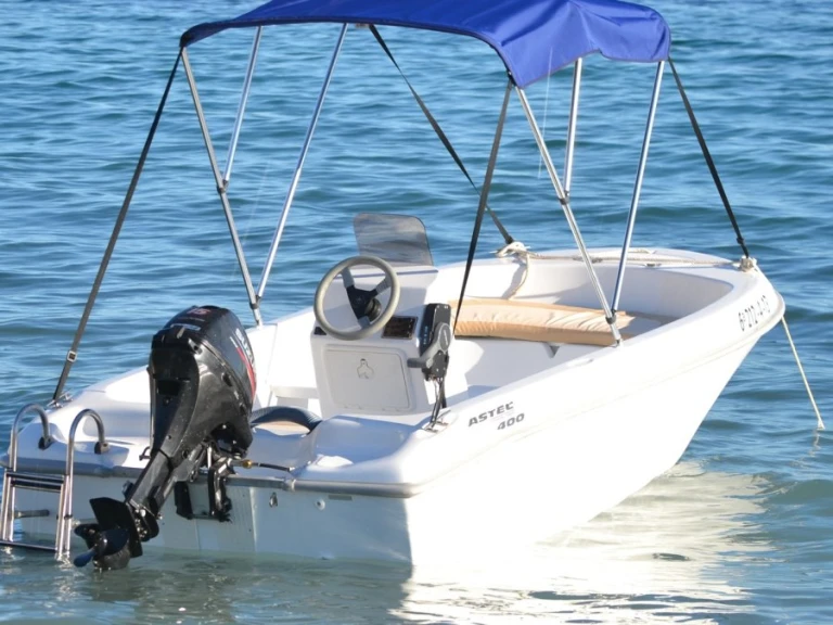 Alquiler de barcos Málaga barato de 400