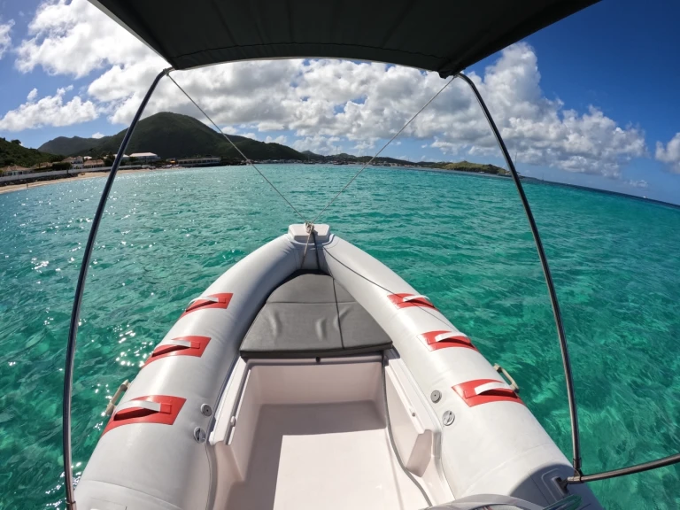 Semi-Rigide Rib 480 de alquiler a Marigot