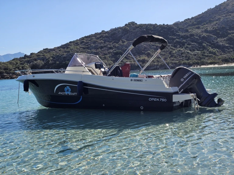 Alquiler Saint-Florent - Pacific Craft Pacific Craft 750 Open en SamBoat