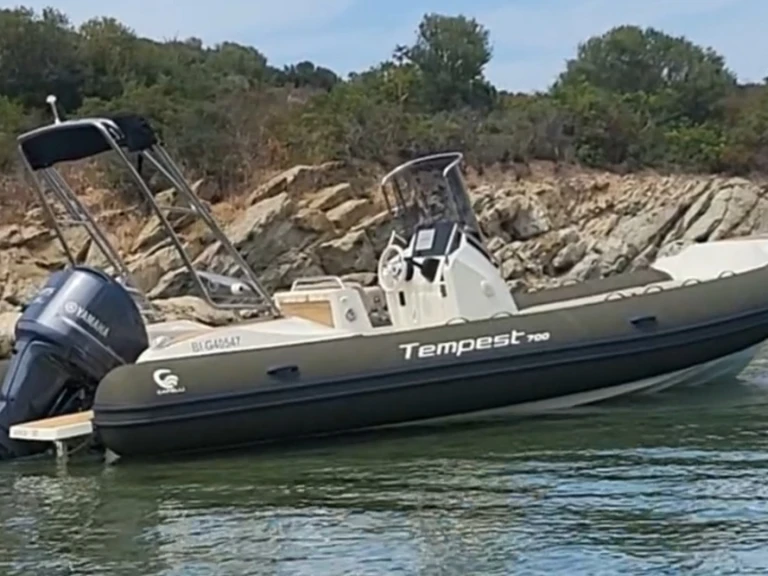 Alquiler de Neumática, con o sin patrón Capelli Saint-Florent