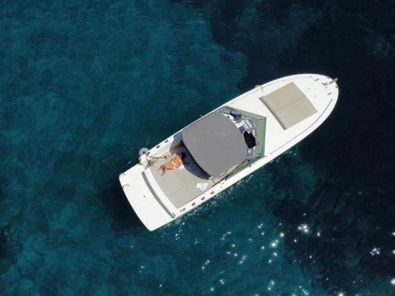 Alquiler de Tornado Marine Tornado 38 en Portofino