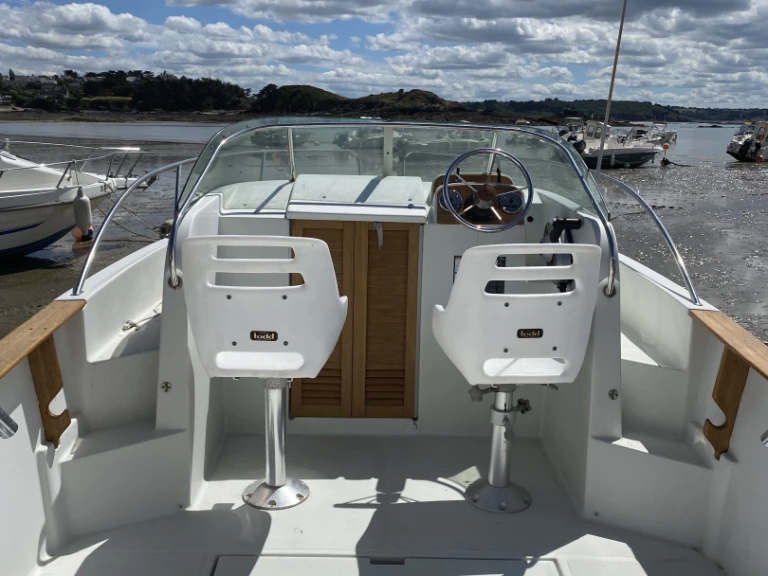 Alquiler Lancha en Erquy - Jeanneau Cap Camarat 615 WA