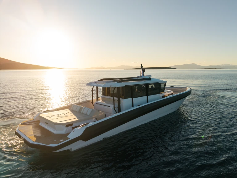 Lancha para alquilar Olympic Marine al mejor precio