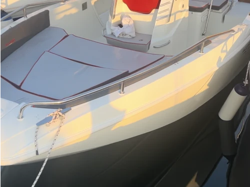 Alquiler de barcos Vibo Marina barato de Jaguar 5.7