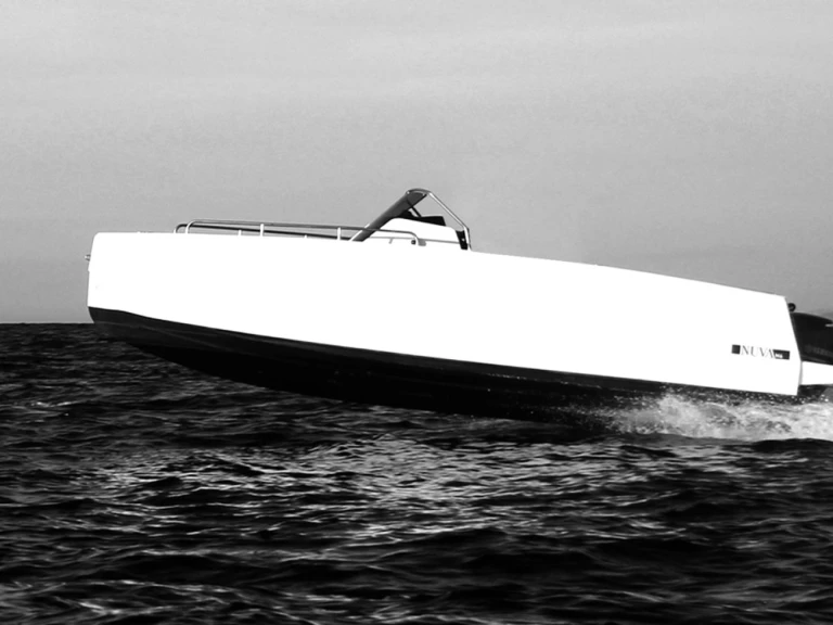 Alquiler de barcos Fornells barato de Nuva M6