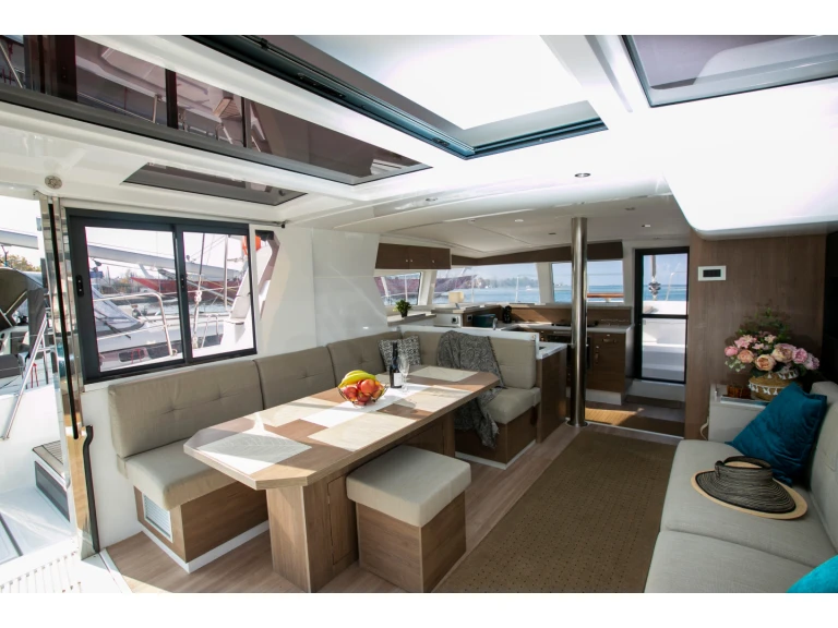 Alquiler Catamarán Bali con o sin  título de navegación