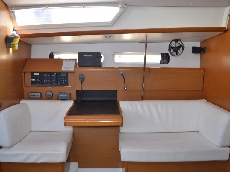 Alquiler de Jeanneau Sun Odyssey 439 en Salónica (Ciudad)