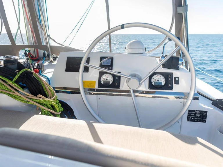 Bali Bali 4.2 de alquiler a Préveza