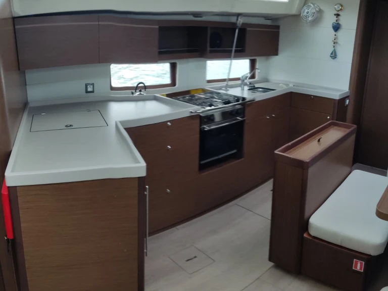 Alquiler Velero Bénéteau con o sin  título de navegación