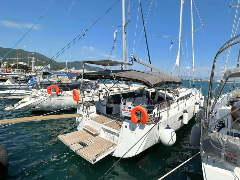 Jeanneau Sun Odyssey 440 de alquiler a Plataniás
