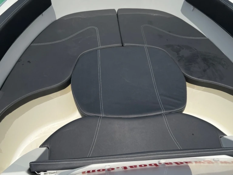 Alquiler Lancha Pacific Craft con o sin  título de navegación