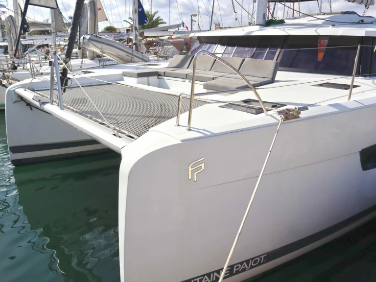 Alquiler de Catamarán, con o sin patrón Fountaine Pajot Néa Péramos