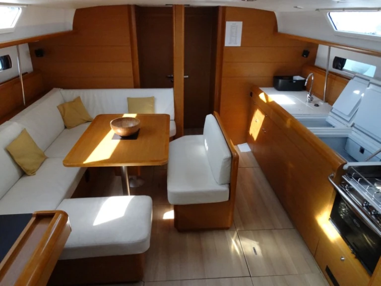 Alquiler de Jeanneau Sun Odyssey 469 en Lefkáda