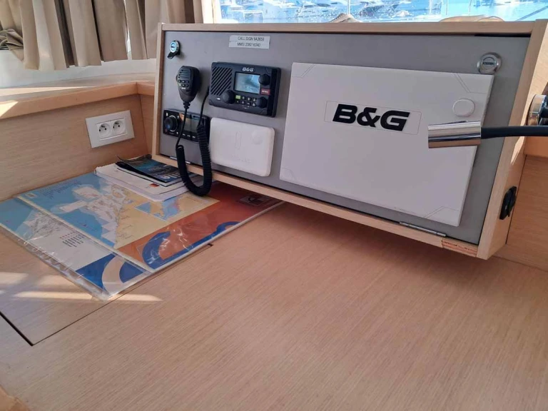 Catamarán para alquilar Gouviá al mejor precio