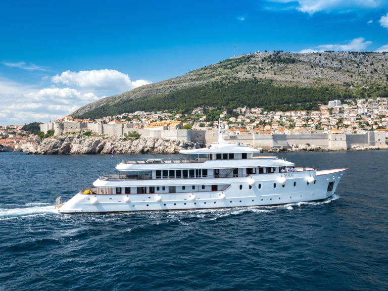  Motoryacht Yolo de alquiler a Split