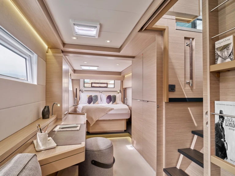 Alquiler de barcos Pórto Chéli barato de Lagoon 51