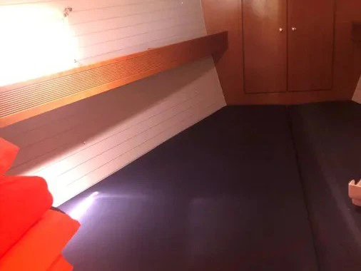 Bavaria Bavaria 43 Cruiser de alquiler a Néa Péramos