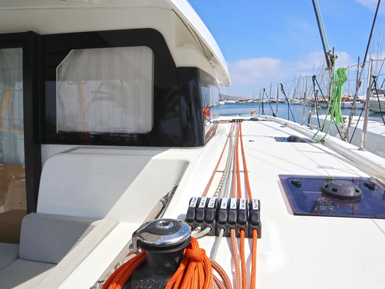 Alquiler de Catamarán, con o sin patrón Excess Néa Péramos