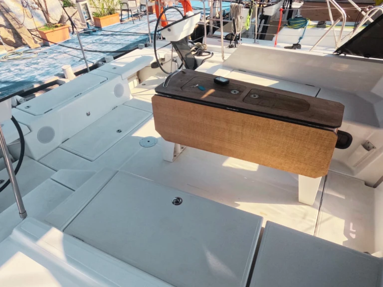 Alquiler Velero Dufour con o sin  título de navegación