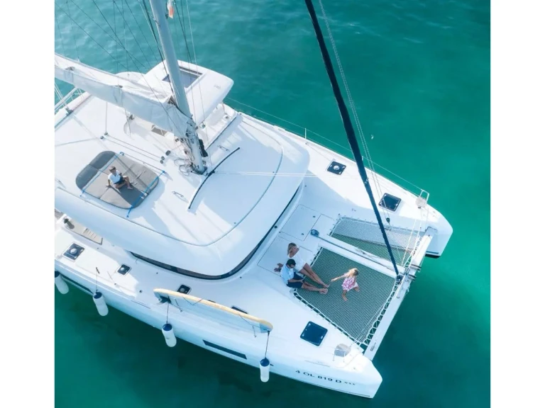 Alquiler Catamarán Lagoon con o sin  título de navegación