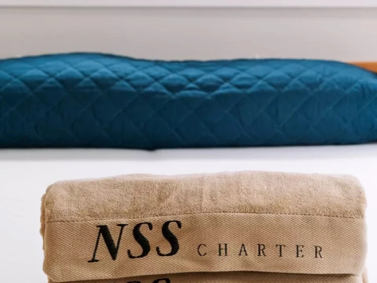 Catamarán para alquilar San Teodoro al mejor precio