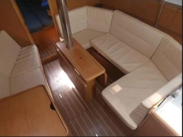 Jeanneau Sun Odyssey 36i de alquiler a Lefkáda