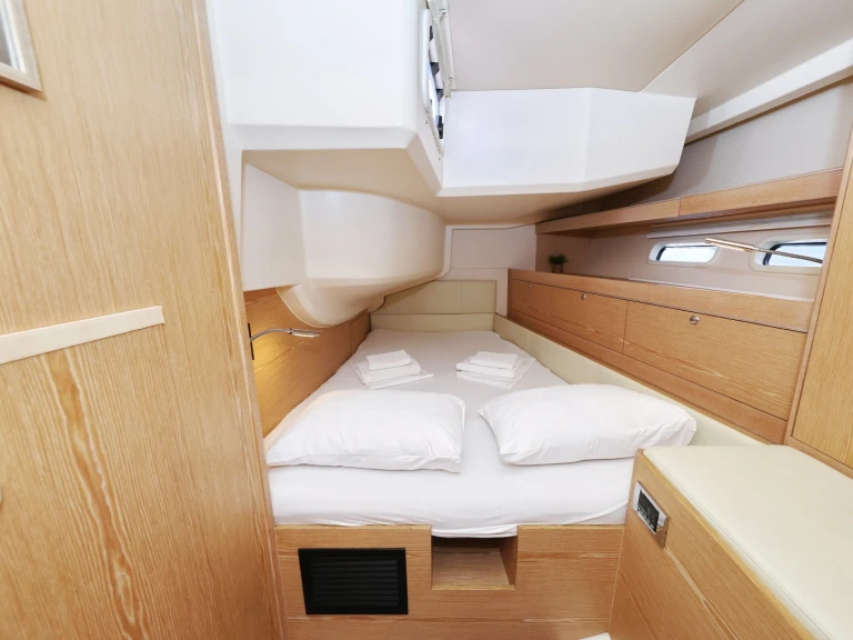 Velero para alquilar Sukošan al mejor precio