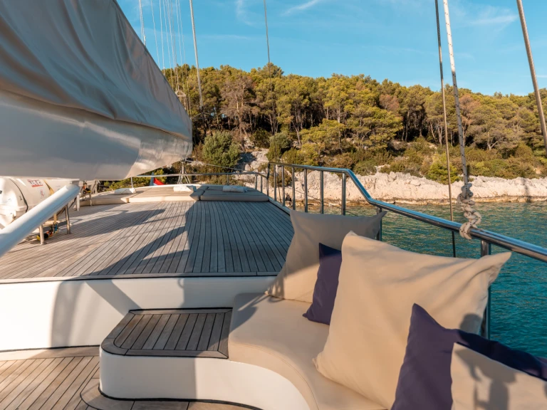 Alquiler Velero  con o sin  título de navegación