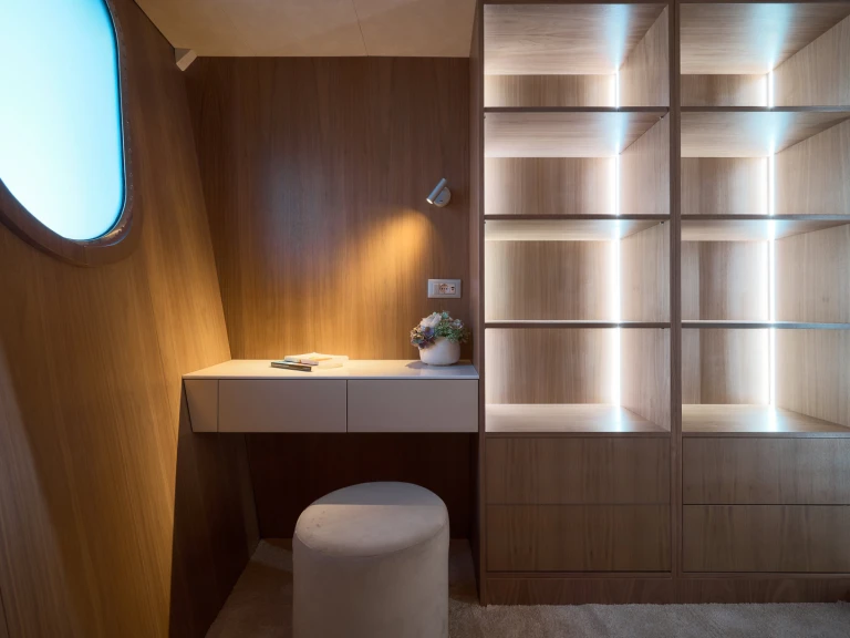 Alquiler de embarcaciones  Motoryacht Cristal enSplit en Samboat