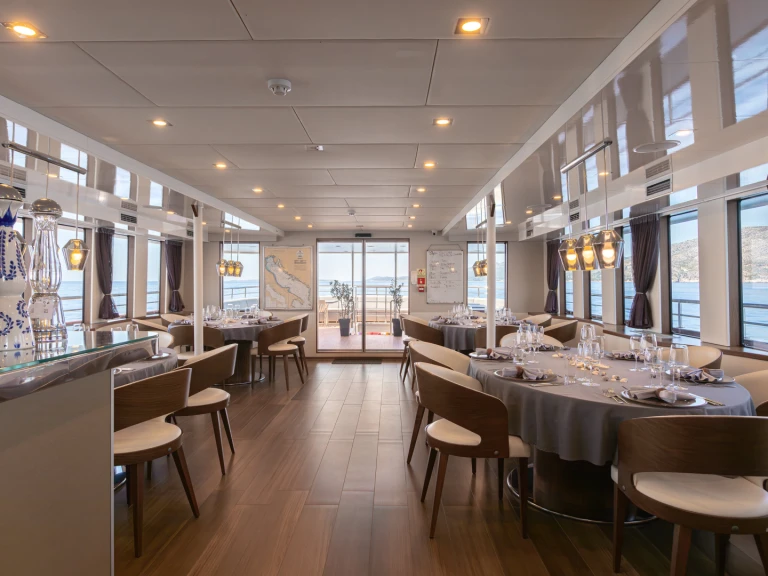 Alquiler Yate de lujo en Split -  Motoryacht Yolo