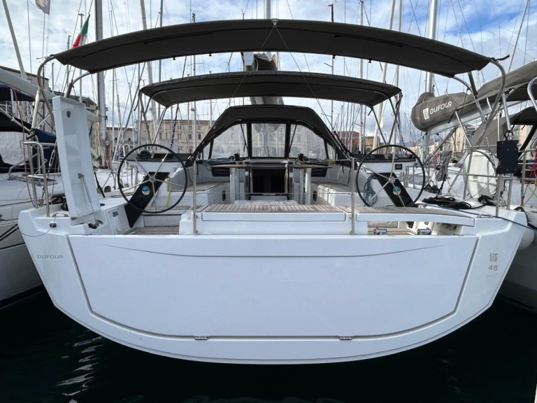 Alquiler de Dufour Dufour 48 en Furnari