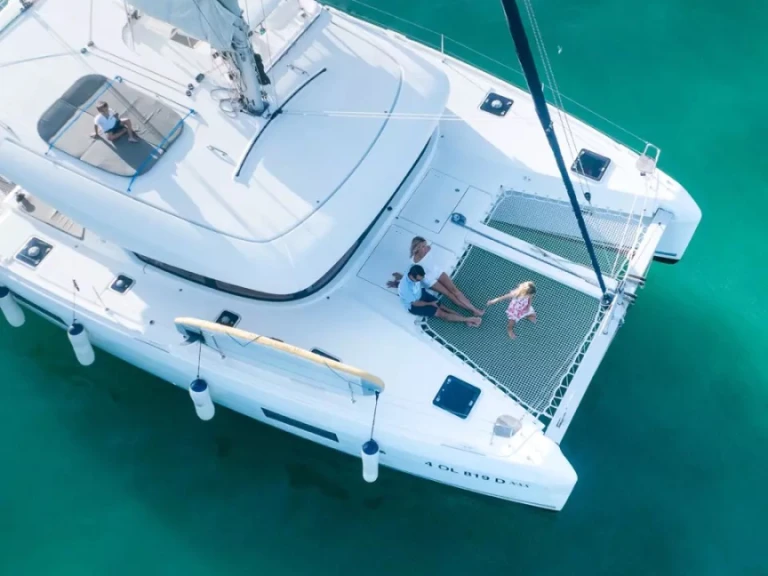 Alquiler de Catamarán, con o sin patrón Lagoon San Teodoro
